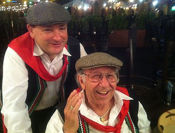 Italian Music Duo Sydney - accordion players